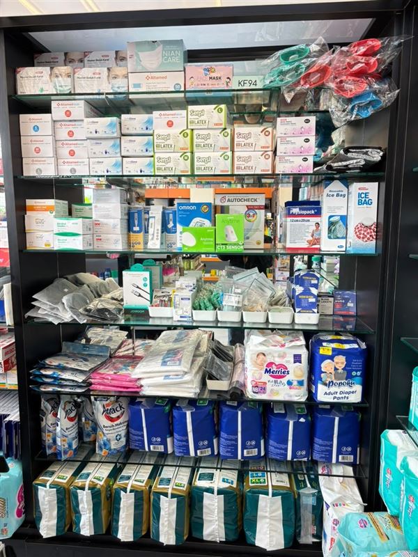 Health Devices & First Aid at Semeton Pharmacy: Plasters & wound care, Knee & ankle support, Face mask, Cold & hot pack, Adult diapers